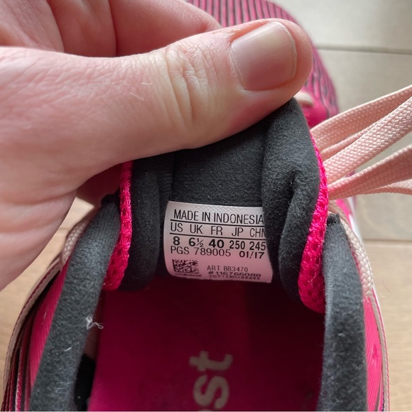 Adidas Ultraboost Supernova Women’s tennis shoes size 8 - Picture 7 of 8